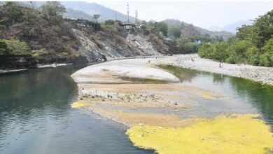 Photo of बूंद-बूंद को तरसा हल्द्वानी, गौला नदी सूखने से गहराया पेयजल संकट