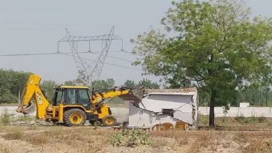 Photo of 39 बीघा जमीन पर बन रहीं चार अवैध कॉलोनियां ध्वस्त